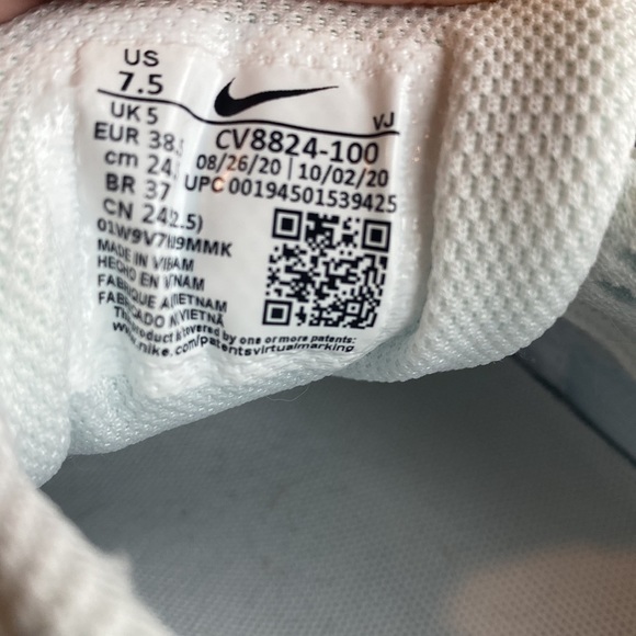 Women’s Nike Layers Zebra Patterns On Snakeskin Air Max 90 Size 7.5 - Picture 8 of 8